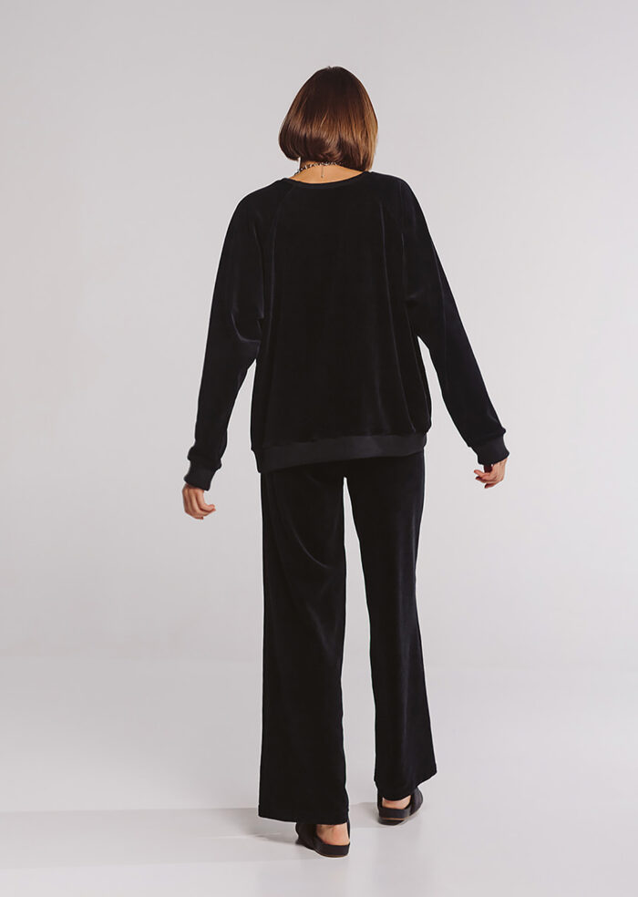 Жіночий домашній костюм Velour Black Фото 2. Жіночий домашній костюм Velour Black. Купити в mooimi Україна
