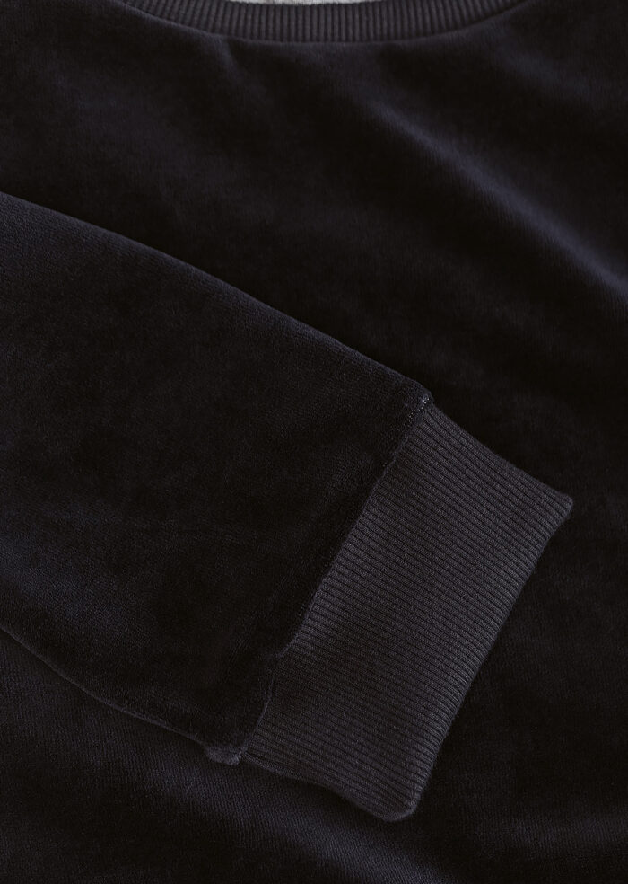 Жіночий домашній костюм Velour Black Фото 5. Жіночий домашній костюм Velour Black. Купити в mooimi Україна